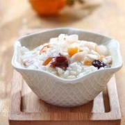 孕期贫血吃什么补血（孕妇贫血喝什么粥可以补血，贫血对胎儿有什么影响）