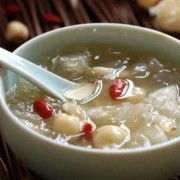 怀孕可以吃银耳吗,孕期能吃银耳汤吗?