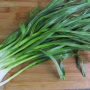 孕妇吃蒜苔对胎儿好吗（产妇能吃蒜苗吗）