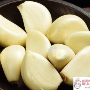 孕妇吃生蒜对胎儿有影响吗（孕妇吃生蒜对胎儿有影响吗早期）