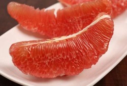 孕期吃红心柚子好吗（红心柚子孕妇可以吃吗）