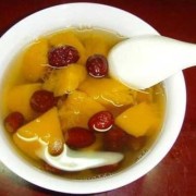 孕期呕吐怎样缓解（孕期呕吐怎样缓解食疗）