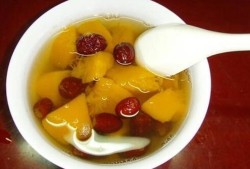 孕期呕吐怎样缓解（孕期呕吐怎样缓解食疗）