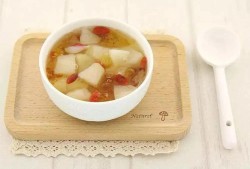 孕妇喝梨汤对胎儿好吗（宝宝流鼻涕和咳嗽能喝雪梨水吗）
