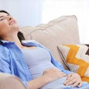 孕期肚子胀痛正常吗（孕晚期肚子胀痛正常吗）