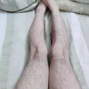 为什么女生腿毛会突然变长,孕期腿毛变长怎么办