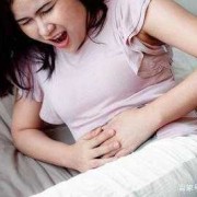 孕期肚子涨（孕期肚子涨涨的怎么回事）