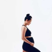 孕妇瑜伽的好处有什么？孕妇练瑜伽要注意的事情有什么呢,孕期瑜伽运动系列