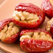 怀孕可以吃核桃红枣吗，有什么功效作用的吗,孕期能吃红枣补血吗