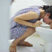 孕妇闻油烟味对胎儿有影响吗（孕妇闻油烟味对胎儿有影响吗）