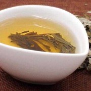 孕妇喝艾叶水对胎儿是否有影响（艾叶对孕妇有什么影响吗）
