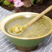 绿豆汤胎儿（孕初期能喝绿豆汤吗）