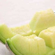 孕妇吃甜瓜对胎儿好吗（孕妇吃甜瓜对胎儿好吗有影响吗）