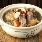 孕期吃羊肉好吗（孕期吃羊肉好吗有营养吗）
