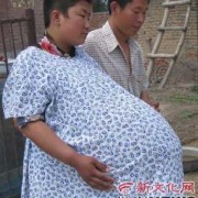 孕妇生殖器疱疹对胎儿（孕妇患了生殖器疱疹可以顺产吗）