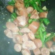 胎儿尾巴（猪尾巴怎么做给宝宝）