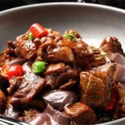 孕妇可以吃公鸡肉吗,孕期可以吃公鸡吗?