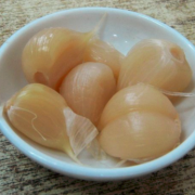 孕期能吃大蒜吗（怀孕可以吃生蒜吗）