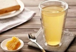 孕期蜂蜜水吗（孕期蜂蜜水吗会长胖吗）
