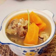 孕期排骨汤的做法（孕妇喝的排骨汤怎么做有营养呢）