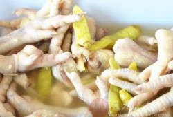 孕妇吃鸡爪对胎儿好吗（孕妇可否吃酸辣鸡爪?怀孕之后一直没什么胃口，婆婆自己弄了酸辣的鸡爪，不知道能不能吃呢）