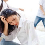 我怀孕6个月了，没人管没人问，我该怎么办,孕期没人陪会得抑郁症