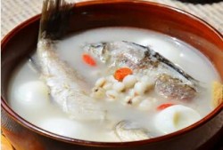 孕妇喝鱼汤对胎儿有什么好处（孕妇喝鱼汤对胎儿有什么好处吗视频）
