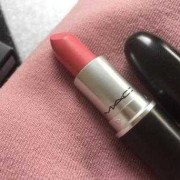 孕期能用口红吗（孕期能用口红吗子弹头）