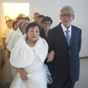 基督胎儿（世界上有0001年吗？那时候有人吗？是不是一个小女孩和一个小男孩）