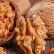 怀孕吃核桃的最佳时间是什么时候,怀孕几个月吃核桃对胎儿好一天吃几个好
