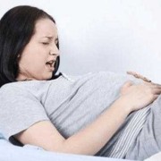 刚出生的宝宝肩宽还是头宽,胎儿头肩会影响胎儿脑部发育吗图片