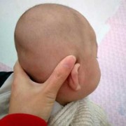 胎儿偏小四周（胎儿偏小四周生出来有问题吗）