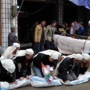 怀孕期间家里老人去世（怀孕期间家里老人去世）