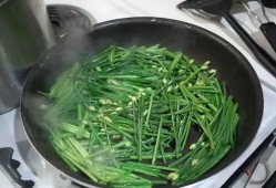 怀孕吃韭菜对胎儿好吗（怀孕吃韭菜对胎儿好吗有影响吗）