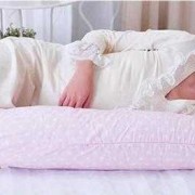 孕妇可以右侧卧睡觉吗?怀孕5个月了，每天都是左侧着睡觉，想换右侧睡觉可以吗,孕妇往哪边睡对胎儿好一点