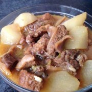孕期能吃萝卜吗（怀孕期间可以吃白萝卜炖牛腩吗）