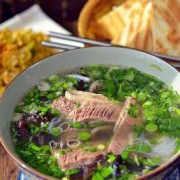 怀孕期间可以吃牛肉吗（孕妇能吃牛肉泡馍么）