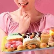 婴儿几个月可以吃甜的？给宝宝吃甜的会得糖尿病吗,孕期吃甜食太多会对胎儿有什么影响