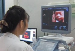怀孕八个月胎儿图片大全（胎儿胎心快是什么原因造成的啊？孕八个月多了，要做什么检查好）