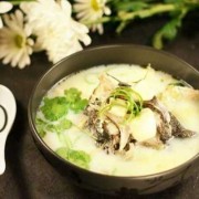孕期喝鱼汤对宝宝有什么好处（孕妇吃鲫鱼汤的好处）