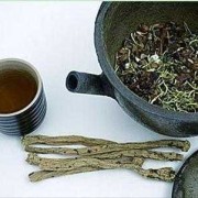 在服用中药调理的时候意外怀孕了，那孩子能不能留下的呢,孕前吃中药会影响胎儿发育吗