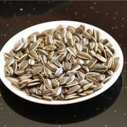 孕妇吃生瓜子对胎儿好吗（孕妇吃生瓜子对胎儿好吗有影响吗）