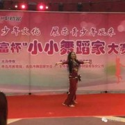无一技之长的中年女人应该学些什么用以安身于社会,孕期肚皮舞王丽娜
