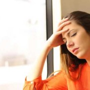 头晕，眼发黑，胸闷,孕期头晕眼黑怎么回事,坐一会又好了