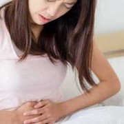 小腹胀腰疼是怀孕初期的症状吗,孕期腹胀痛怎么缓解