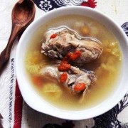 孕妇喝的排骨汤怎么做有营养呢,孕期怎么补肾气