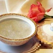 孕期吃多少燕窝（坐月子燕窝每天吃多少合适）