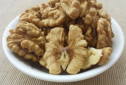 孕妇可以吃核桃吗,孕期吃核桃仁有什么好处