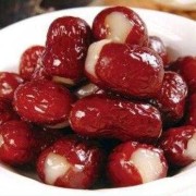 孕期吃生枣（孕妇吃生枣好还是煮熟的好）