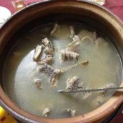 孕妇初期可以吃蛇汤吗？会导致流产吗,蛇肉是清火还是上火